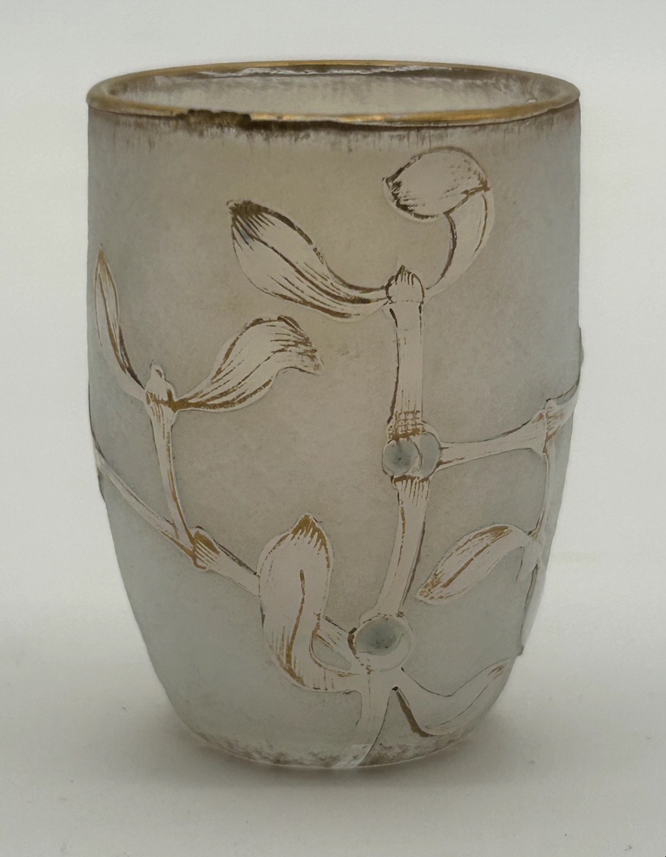 White Goblet Vase With Mistletoe Branch Decor Daum 
