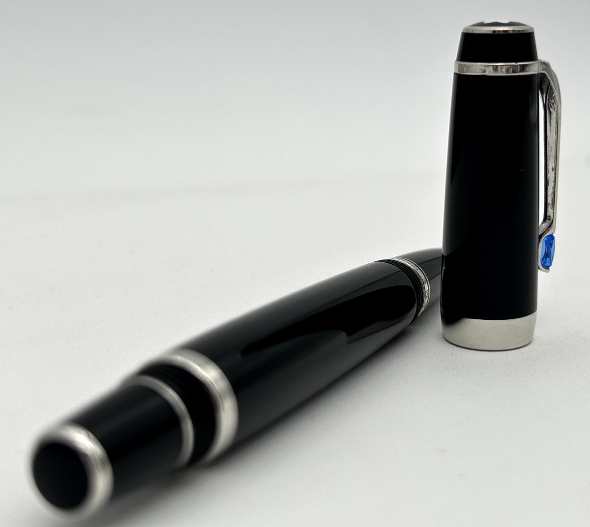 Montblanc Rollerball Pen – Bohemian Blue Model-photo-3