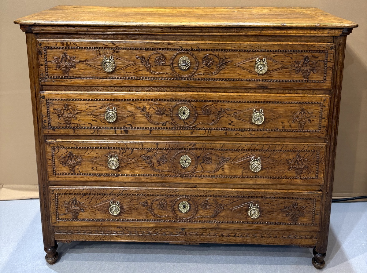 Commode de mariage en chêne massif – Époque Louis XVI 