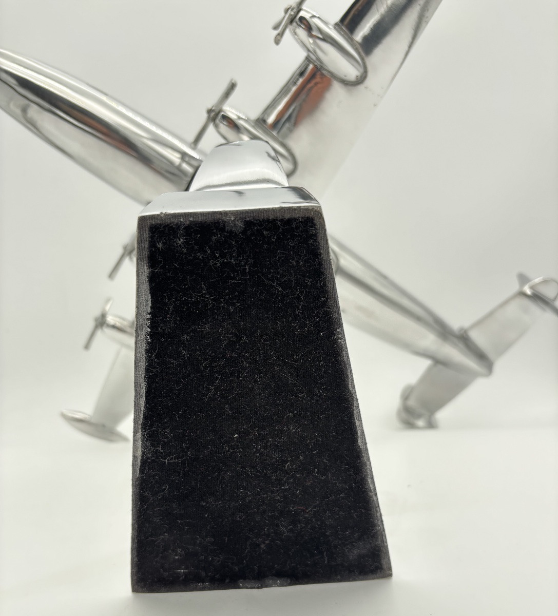 Maquette décorative d'avion type Lockheed Constellation en aluminium poli -photo-4