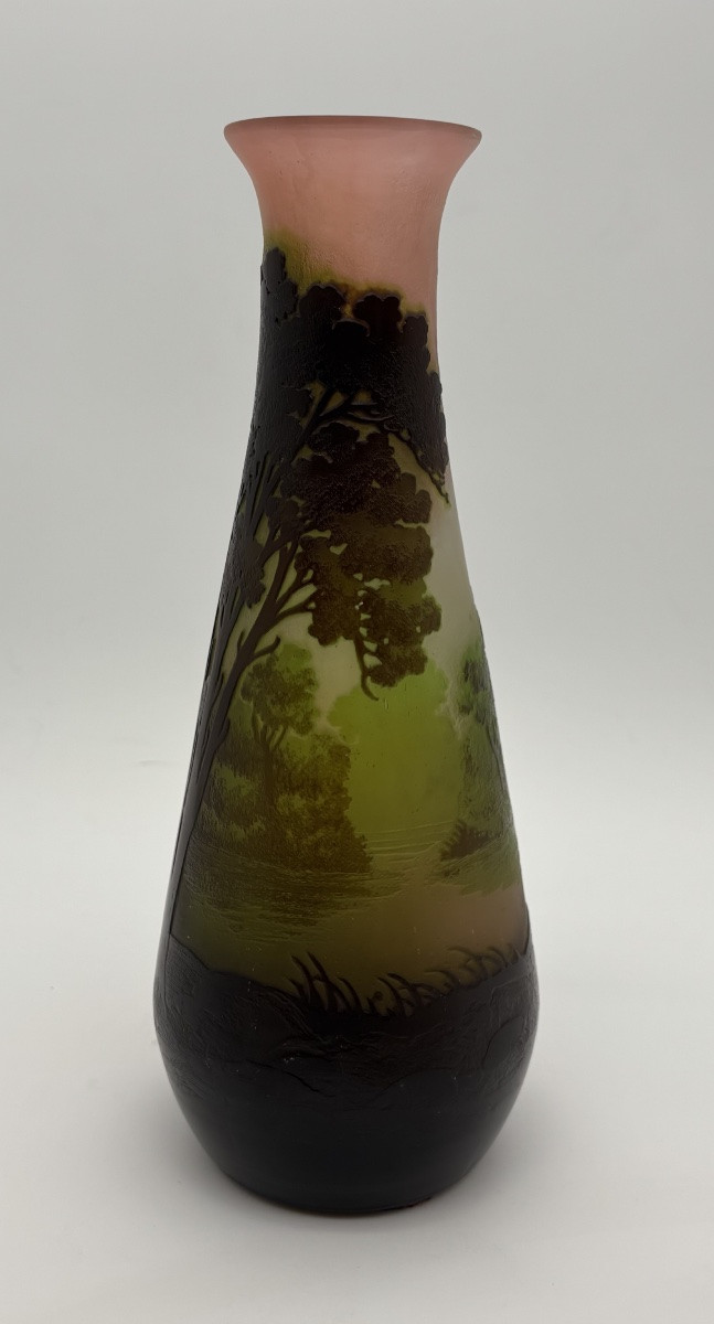 Gallé Vase With Lake Décor-photo-3