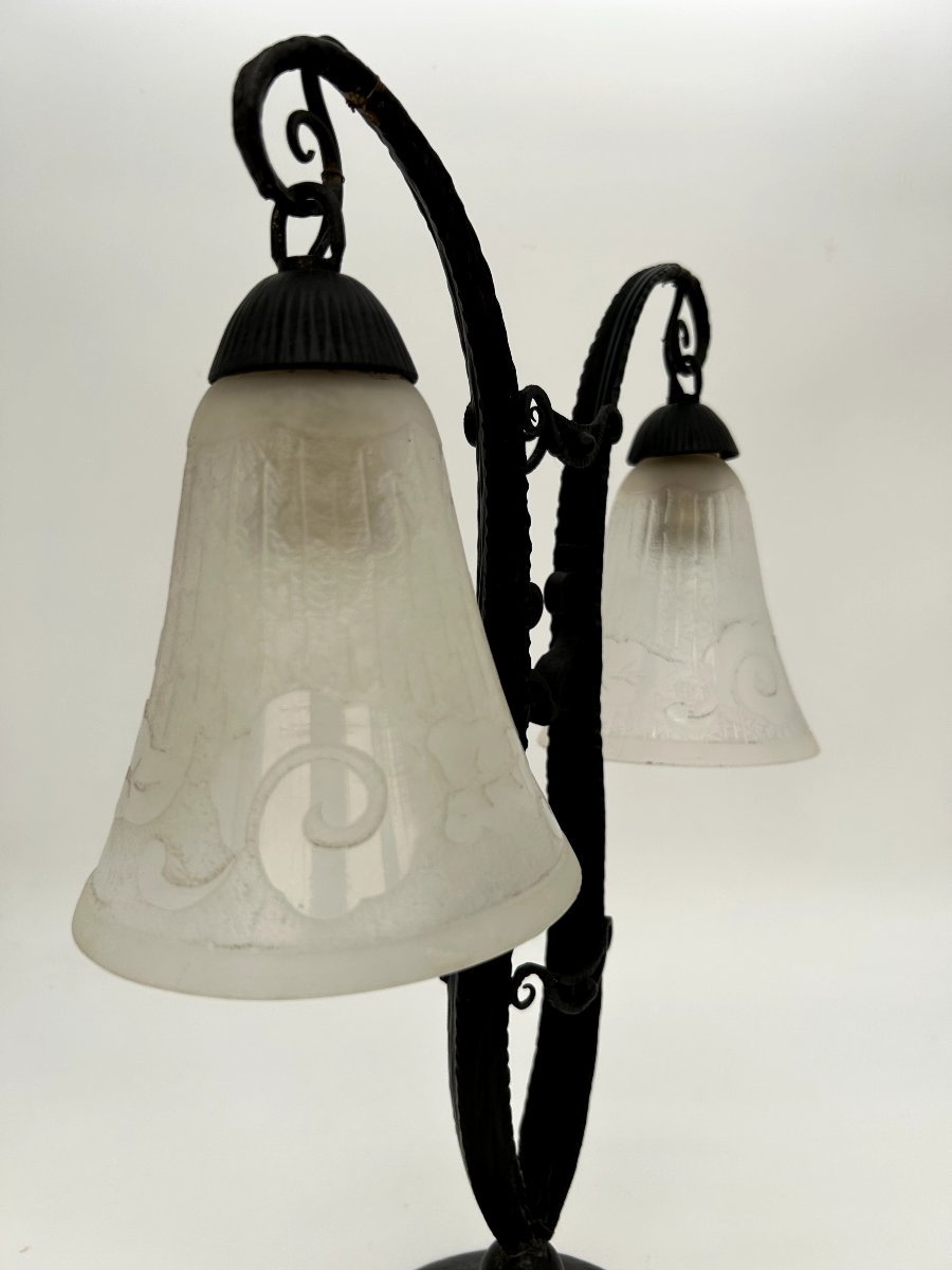 Art Nouveau Double Tulip Lamp Signed Daum Nancy, With A Wrought-iron Base-photo-4