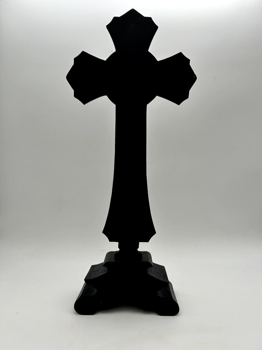 Crucifix Napoléon III en métal sur croix en bois noirci-photo-2