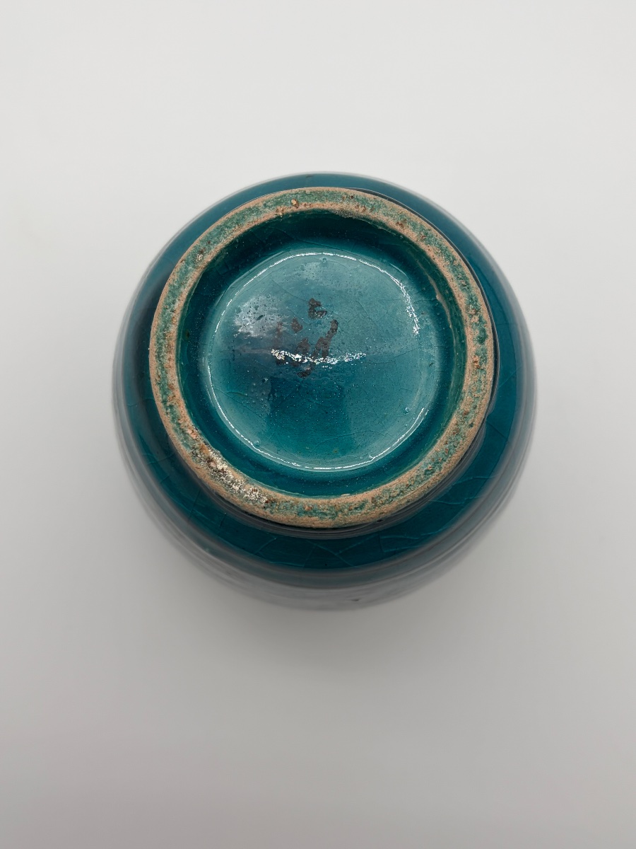 Vase en faïence émaillée turquoise, dans le goût des céramiques Perses-photo-1