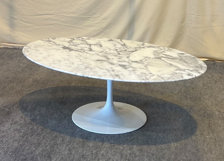Table basse  « TULIP » EERO SAARINEN pour KNOLL INTERNATIONAL - Plateau marbre années 1960