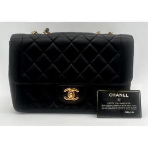 Chanel Diana Model Bag In Black Lambskin