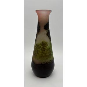 Gallé Vase With Lake Décor