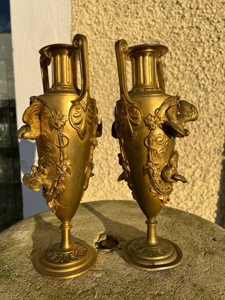 Paire De Vases Forme  Amphore En Bronze, Décor Aux Oiseaux-photo-2