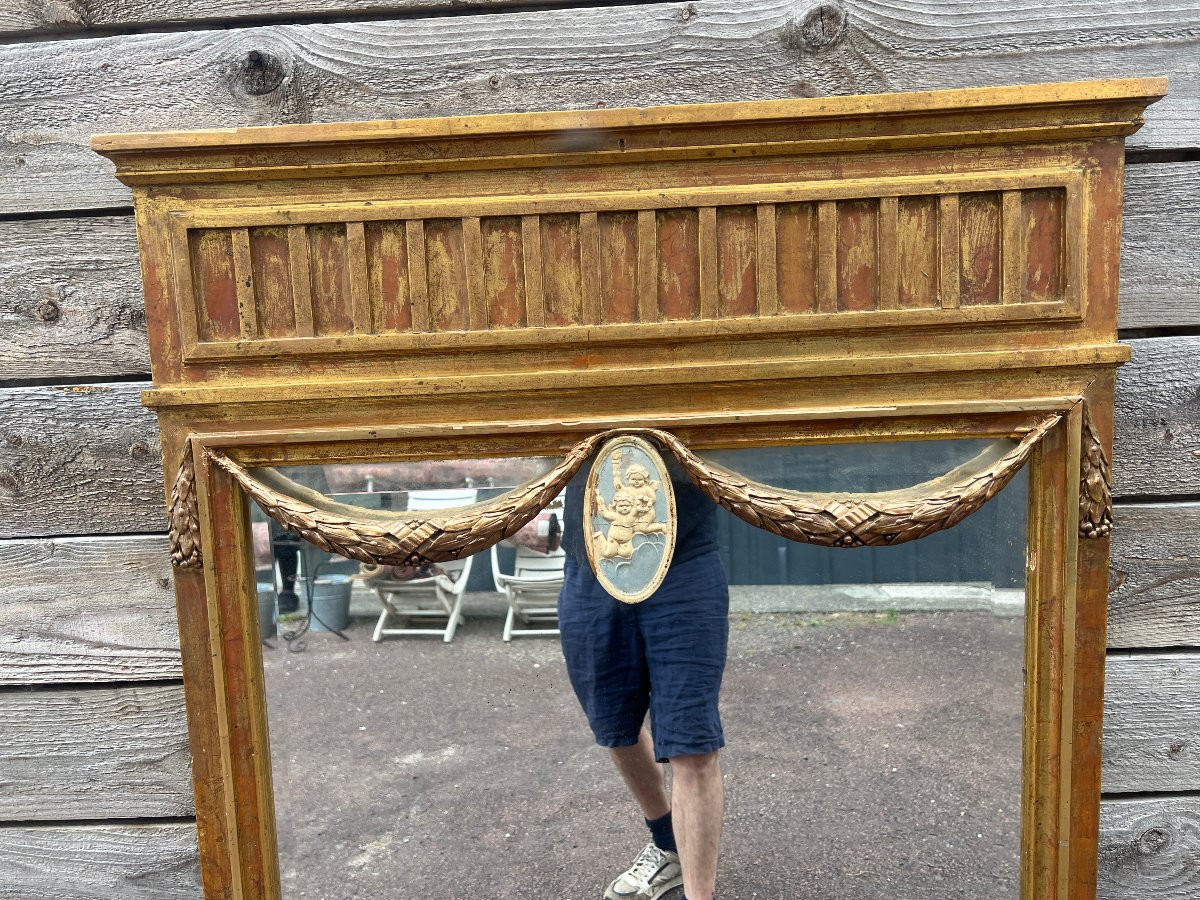 Gilded Mirror With Garlands And Putti. 20th Century-photo-1