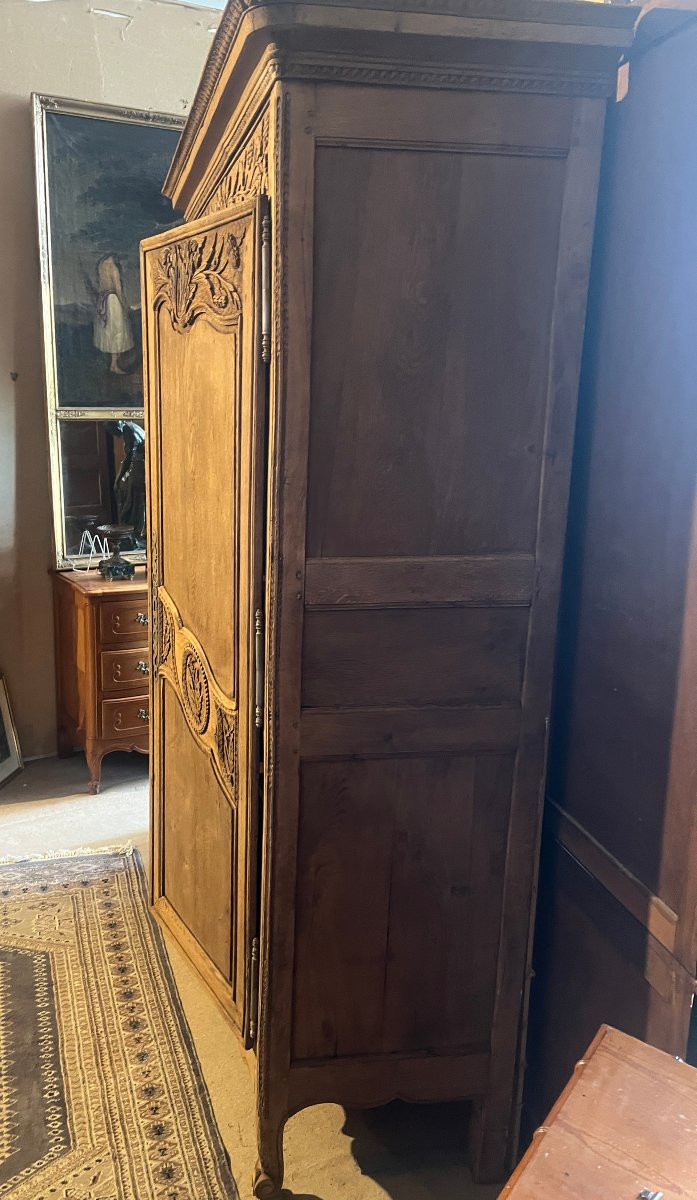 Louis XV Style Two-door Wardrobe, Solid Oak, Stripped.-photo-2