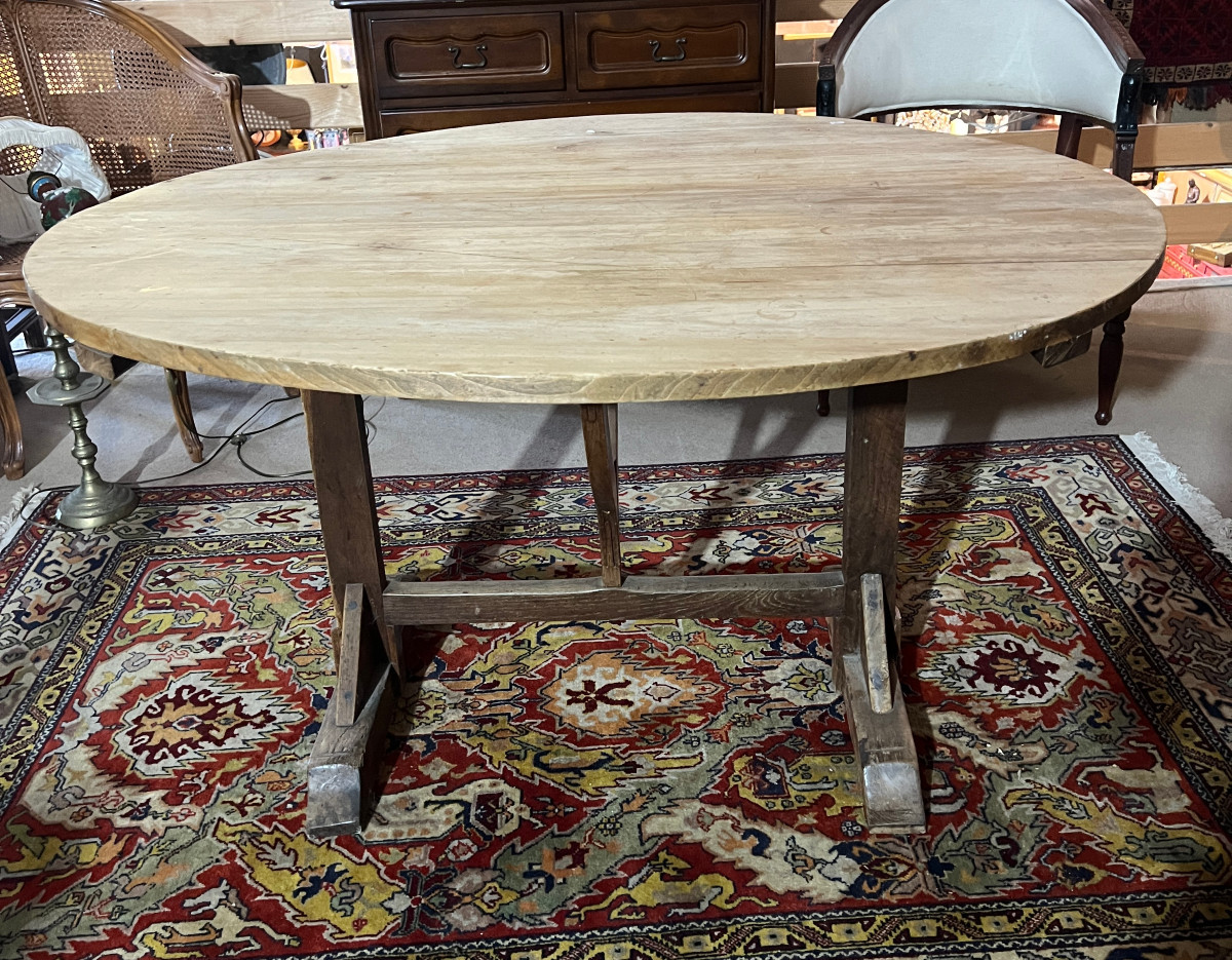 Oval Harvest Table, Natural Wood