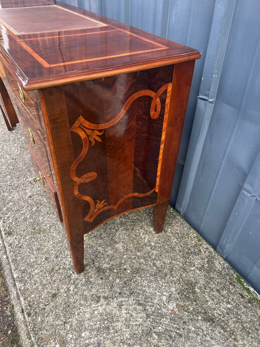 Bureau plat en acajou et bois de rose,  marqueté, modèle d'appui, fin XVIII Siècle-photo-2