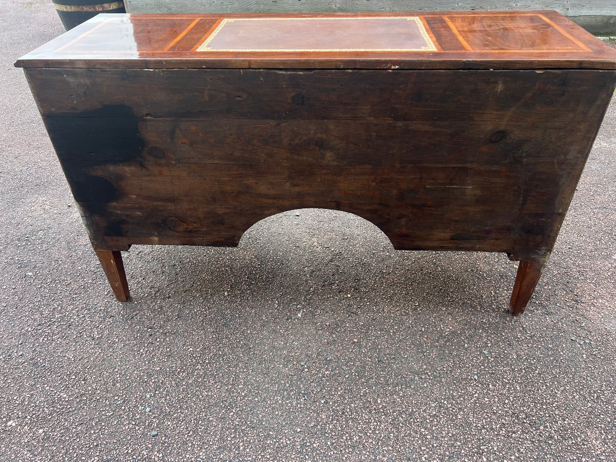 Bureau plat en acajou et bois de rose,  marqueté, modèle d'appui, fin XVIII Siècle-photo-6