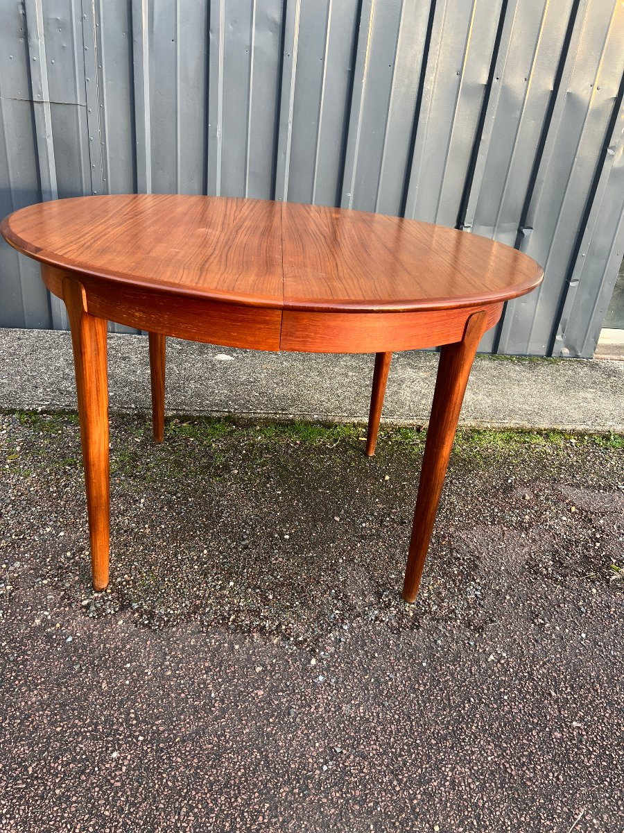 Table ronde à bandeau 4 pieds en teck , modèle à rallonges.-photo-2