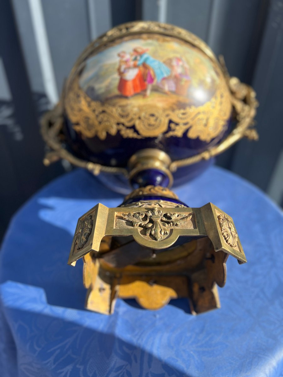 Coupe en porcelaine de Sèvres ,bleu de four, monture bronze-photo-5