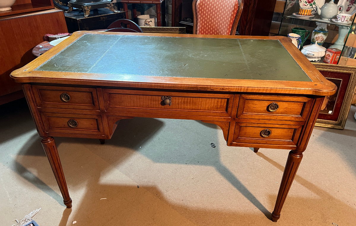 Bureau plat de Style Louis XVI, bois massif, XX Siècle