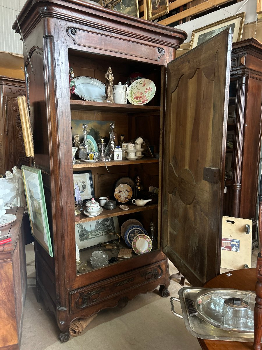 Louis XV Style Bonnetiere In Walnut-photo-2