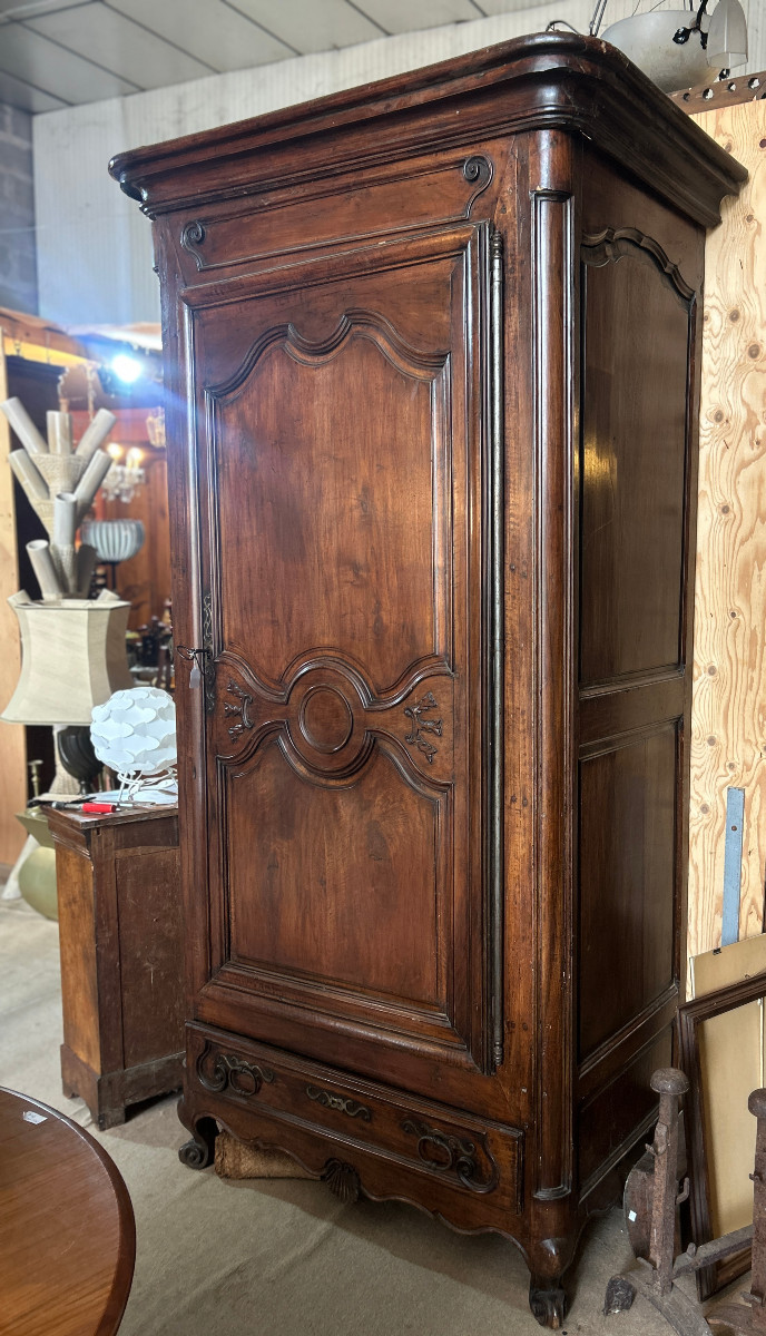 Louis XV Style Bonnetiere In Walnut