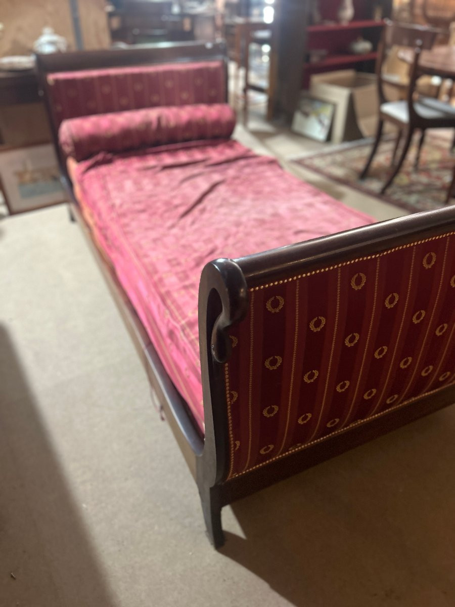 Mahogany Boat Bed With Swan-neck Posts-photo-2