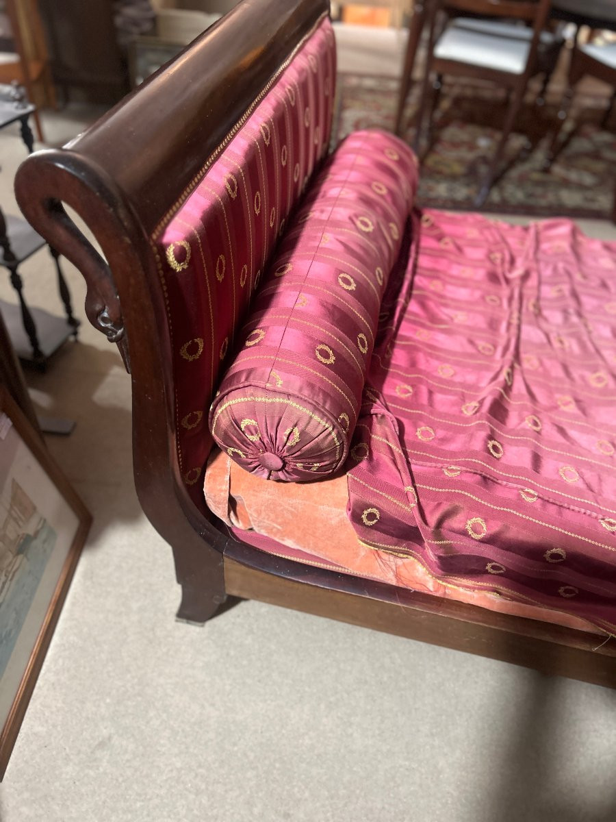 Mahogany Boat Bed With Swan-neck Posts-photo-4