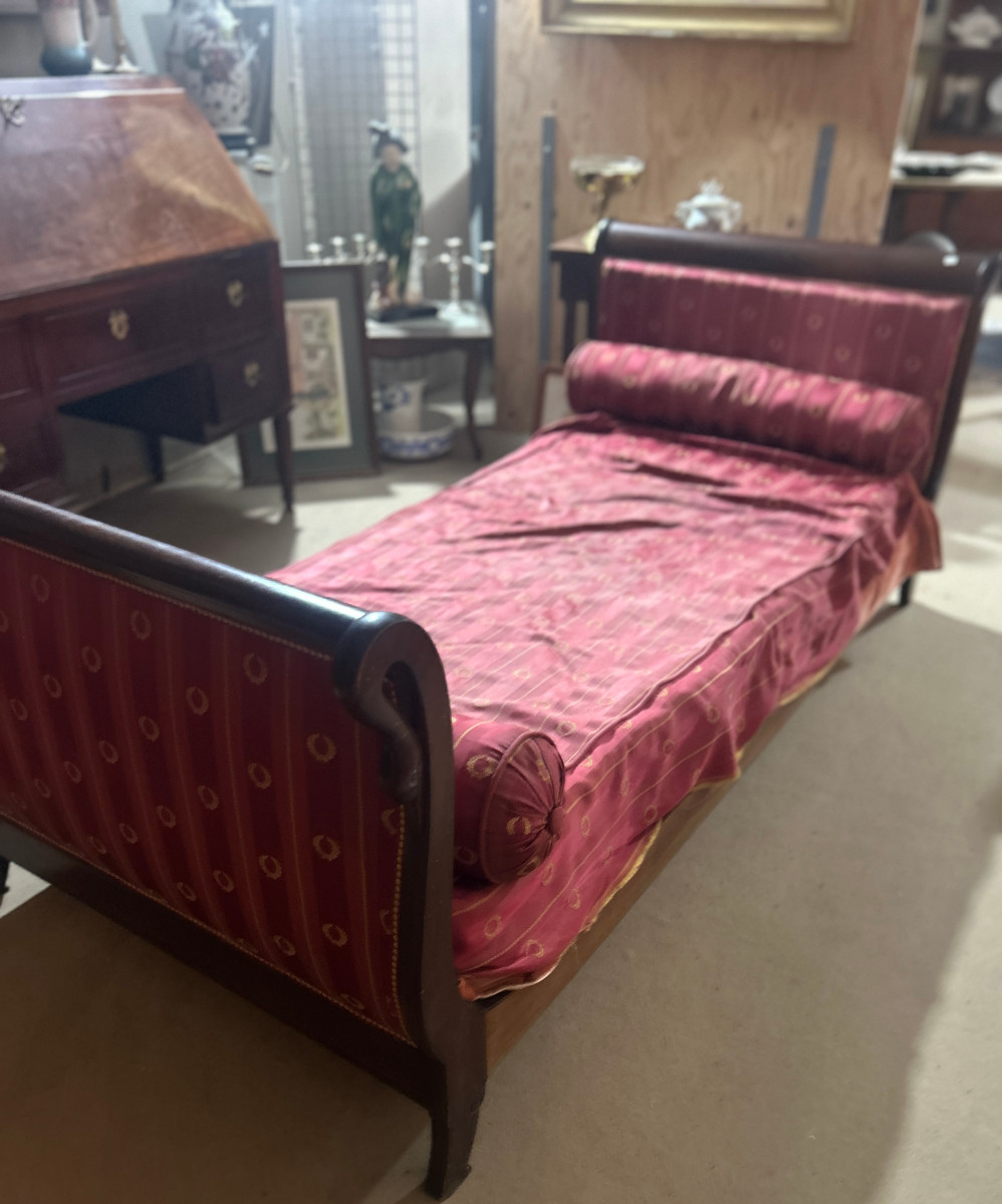 Mahogany Boat Bed With Swan-neck Posts