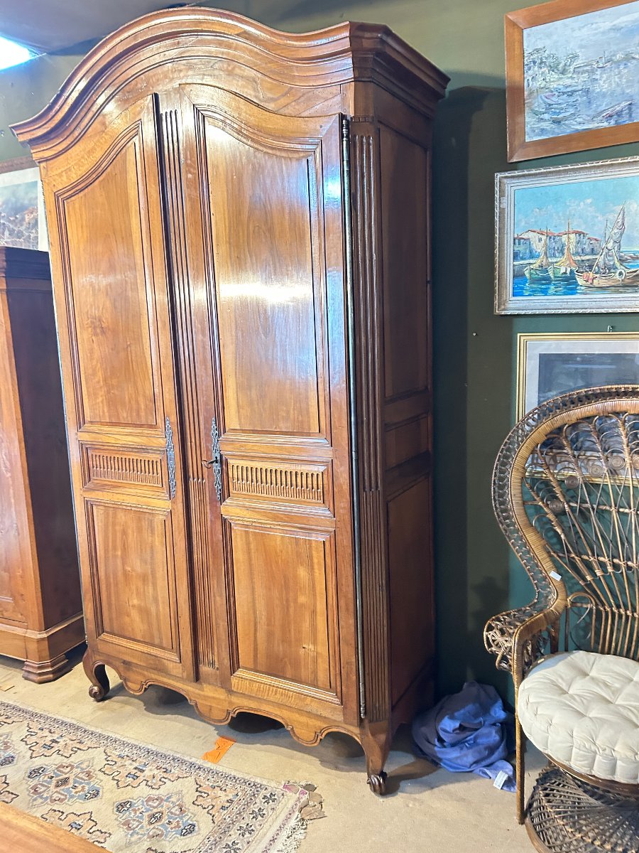Transitional Louis XV- Louis XVI Style Walnut Cabinet, Early 19th Century-photo-4