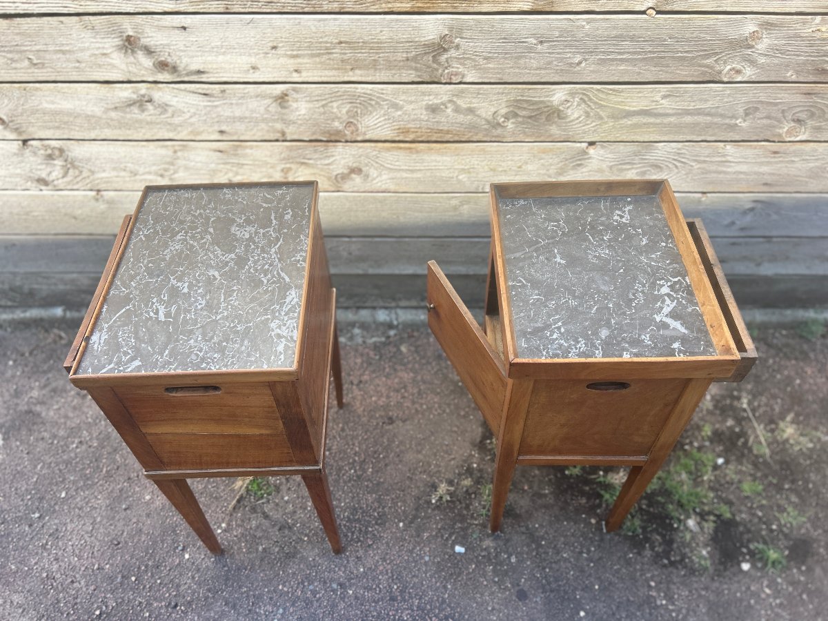 Deux tables de chevet en noyer massif, dessus e marbre gris, Epoque Restauration-photo-4