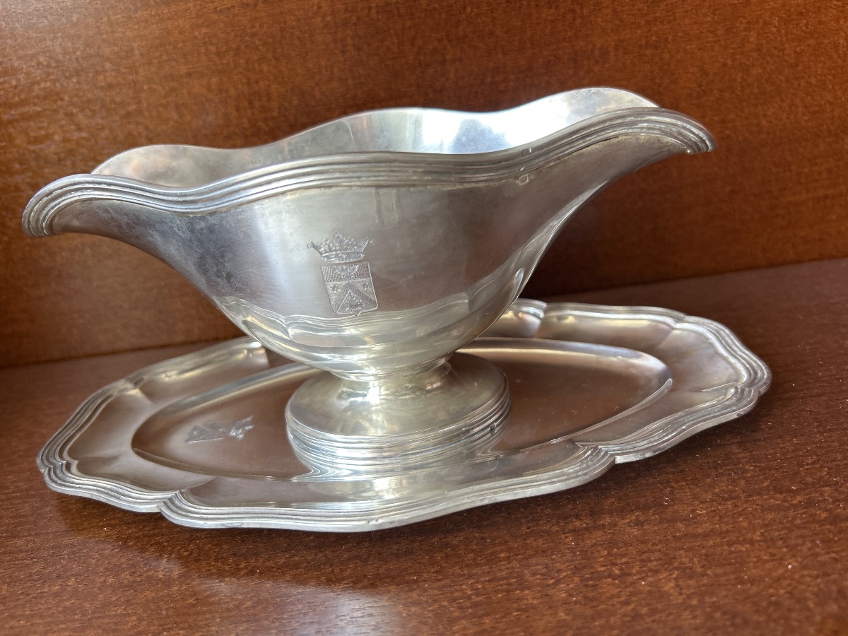 Saucière en argent massif, style LXV, armoiries 