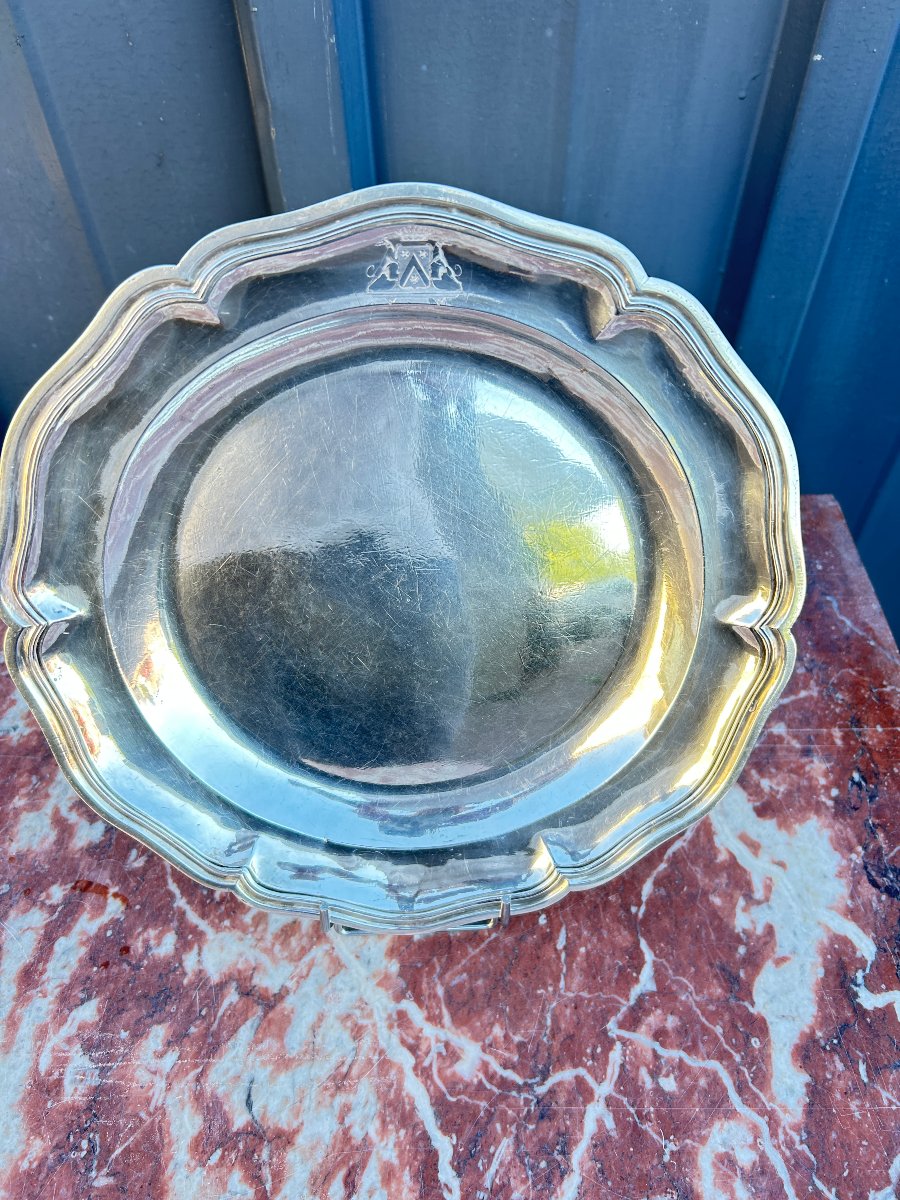 Plat circulaire chantourné en Argent massif, Style Louis XV , Armoiries, XVIII S