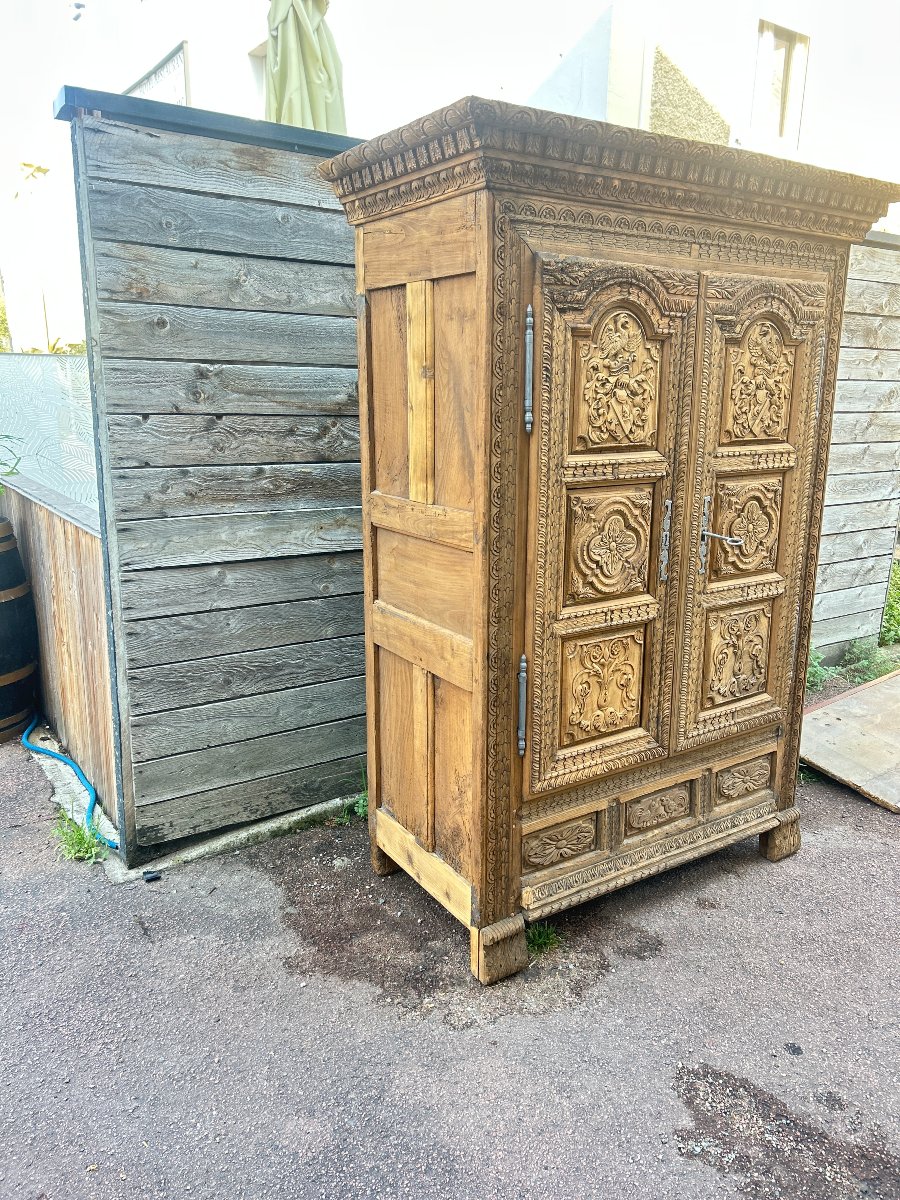 Armoire deux portes Style Louis XIV décapée-photo-4