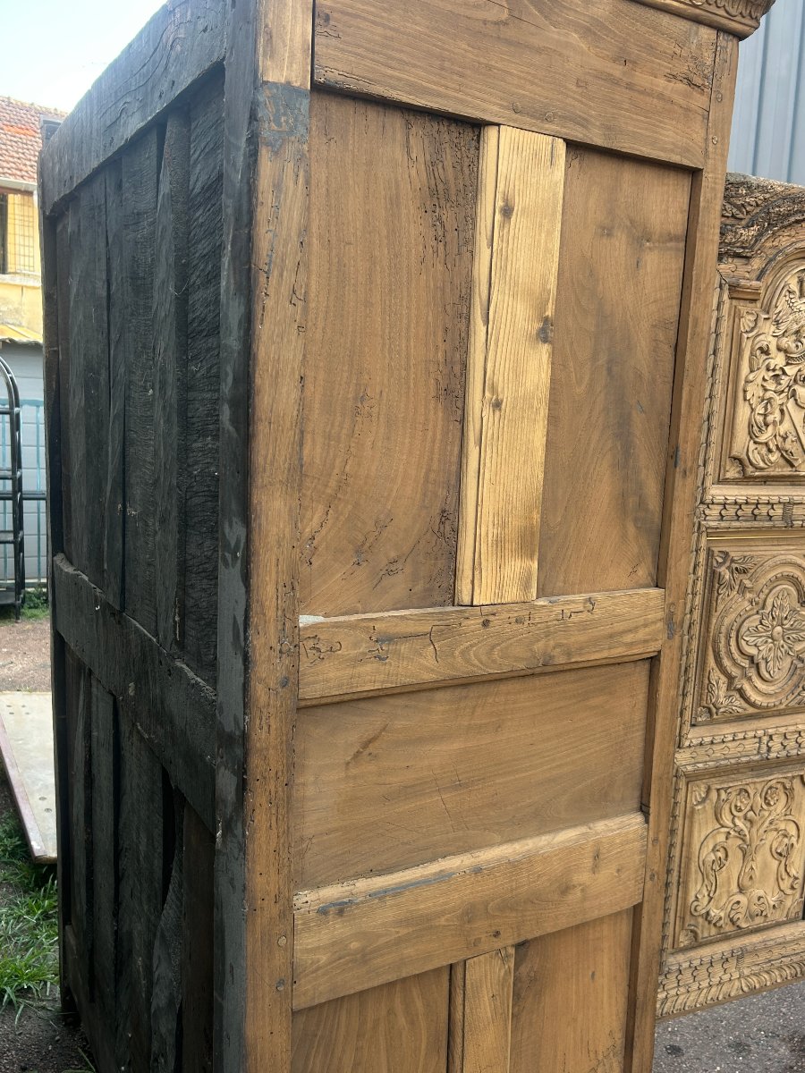 Armoire deux portes Style Louis XIV décapée-photo-6