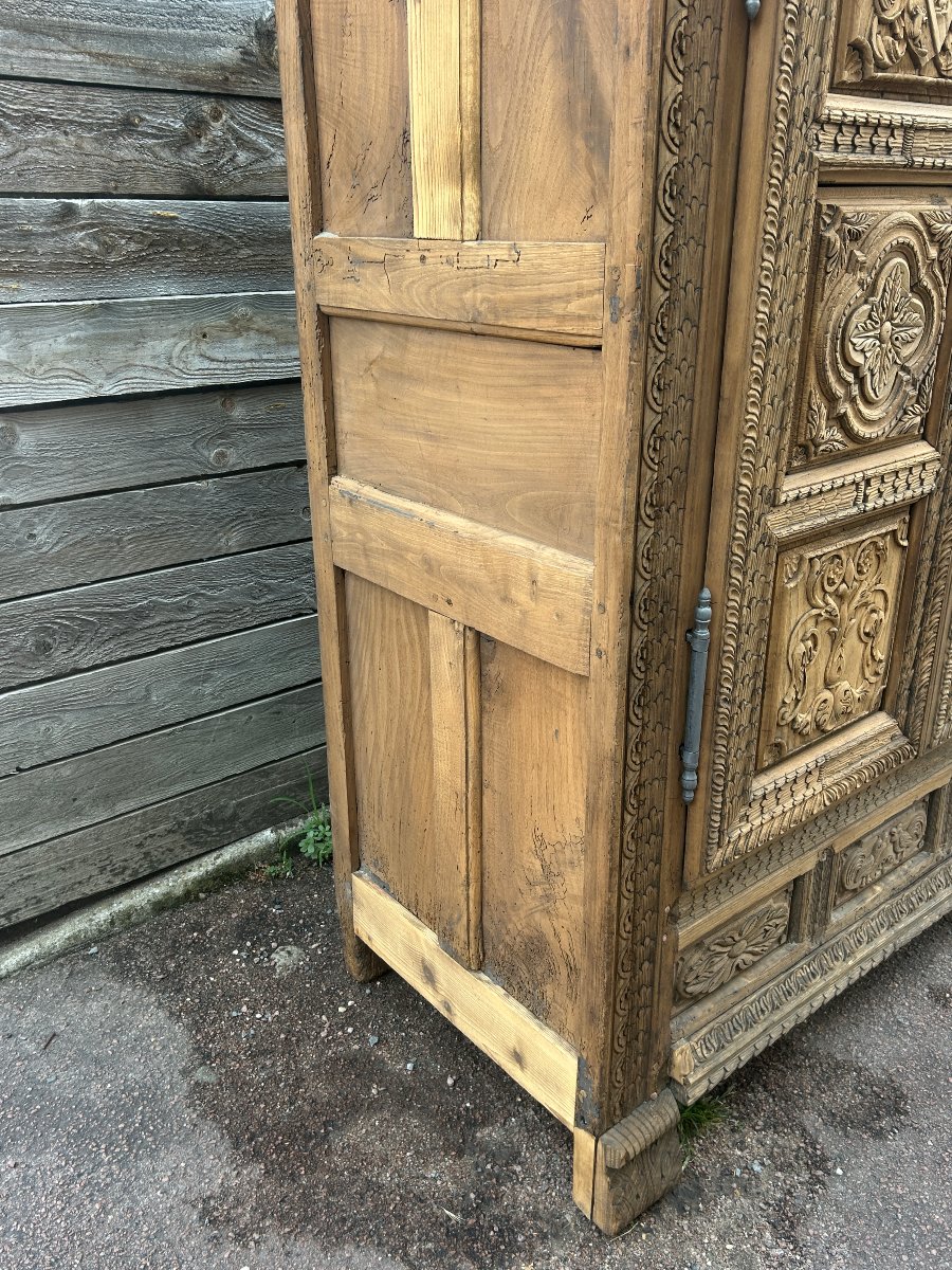 Armoire deux portes Style Louis XIV décapée-photo-7