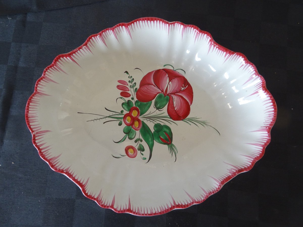 Hollow Oval Dish With Scalloped Edge With Rose And Bouquet, East XIX S.-photo-3