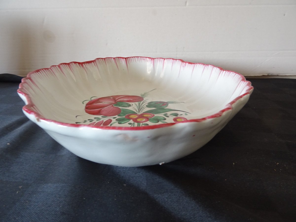 Hollow Oval Dish With Scalloped Edge With Rose And Bouquet, East XIX S.-photo-4