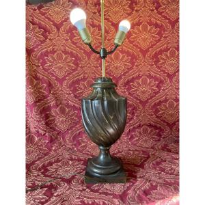 Pied de lampe , Urne , en bronze