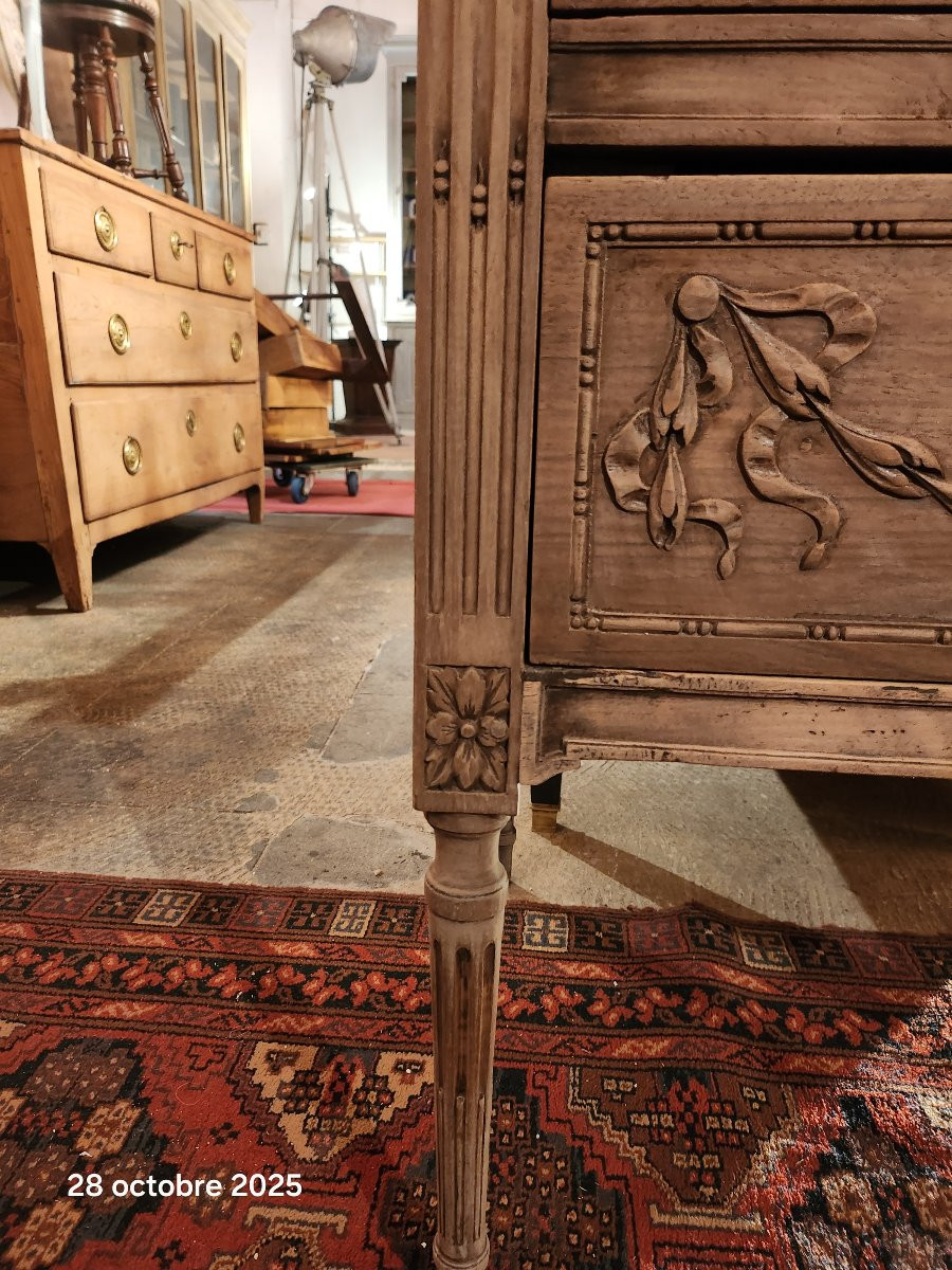 COMMODE SAUTEUSE LOUIS XVI  EN NOYER DECAPEE EPOQUE 19 EME -photo-2