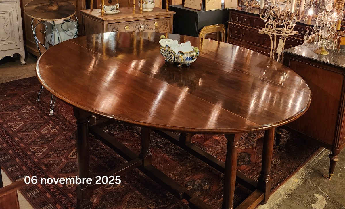 TABE GATELEG EN CHENE