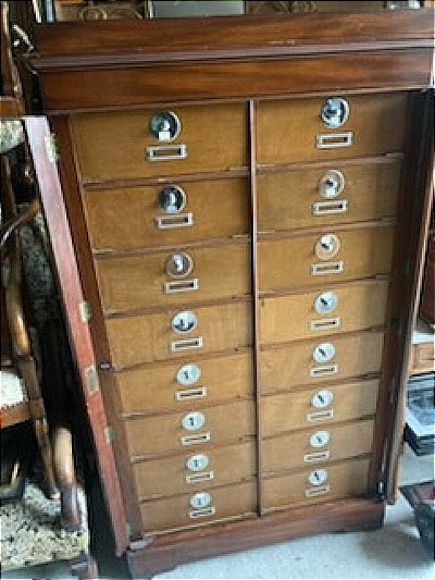 Beautiful Old Cardboard Box-photo-3