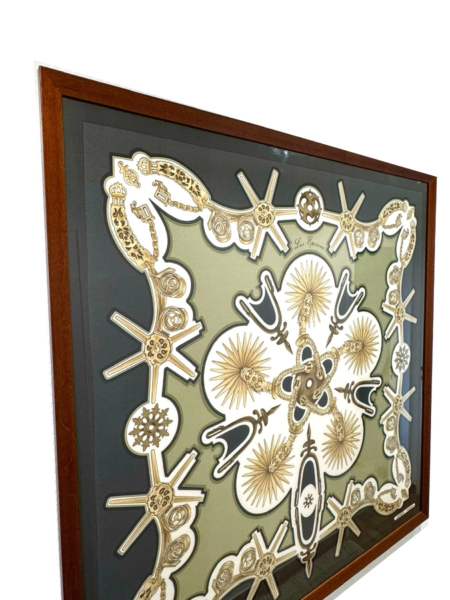 Hermès Scarf In Frame – Model “les éperons”-photo-2