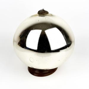 Grande boule de Noël ou de pardon de Goetzenbruck en verre églomisé – XIXe siècle