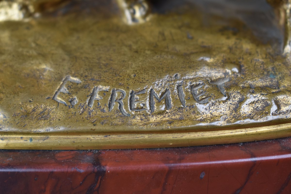 Emmanuel Frémiet (1824–1910) - Mother Cat Devouring Her Kitten - Bronze -photo-2