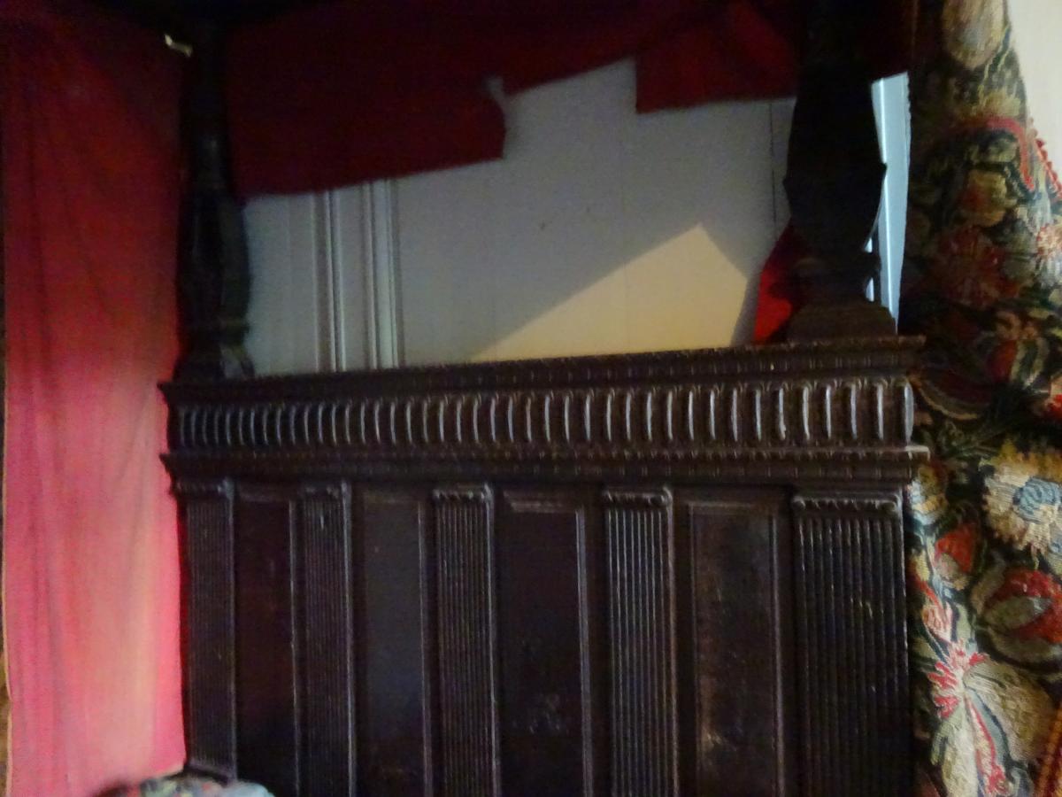 Renaissance Canopy Bed-photo-4