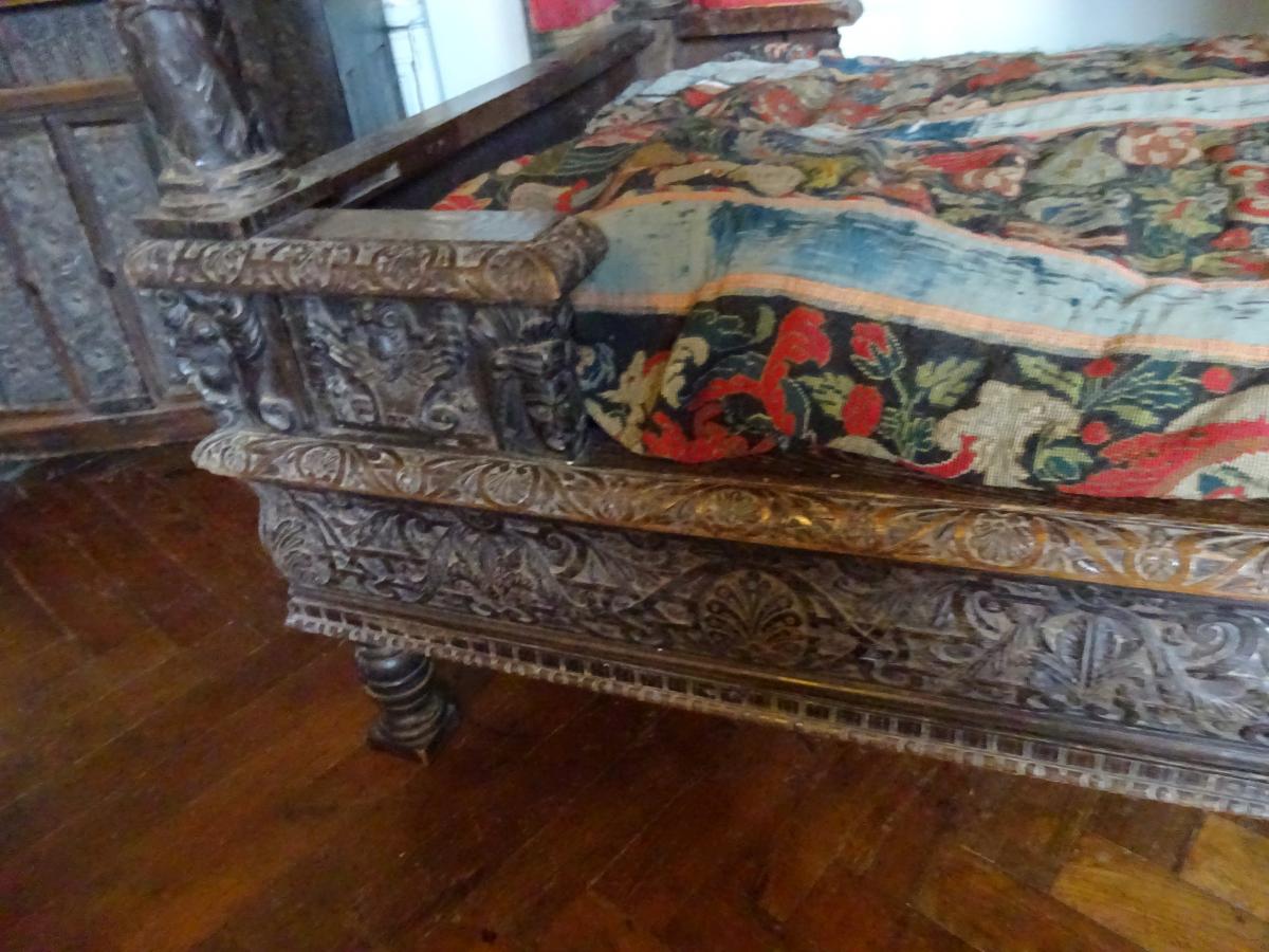 Renaissance Canopy Bed-photo-5