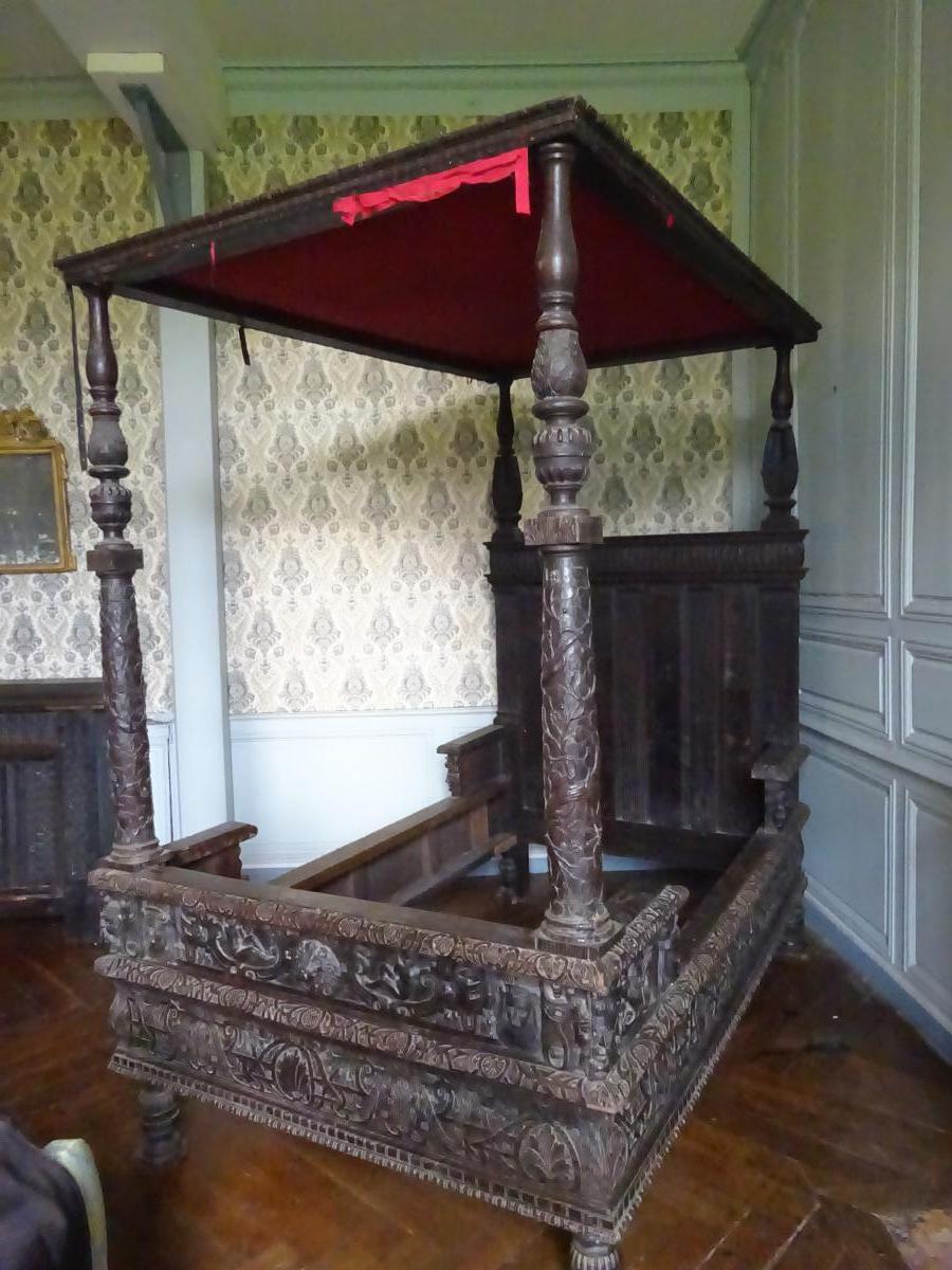 Renaissance Canopy Bed-photo-6
