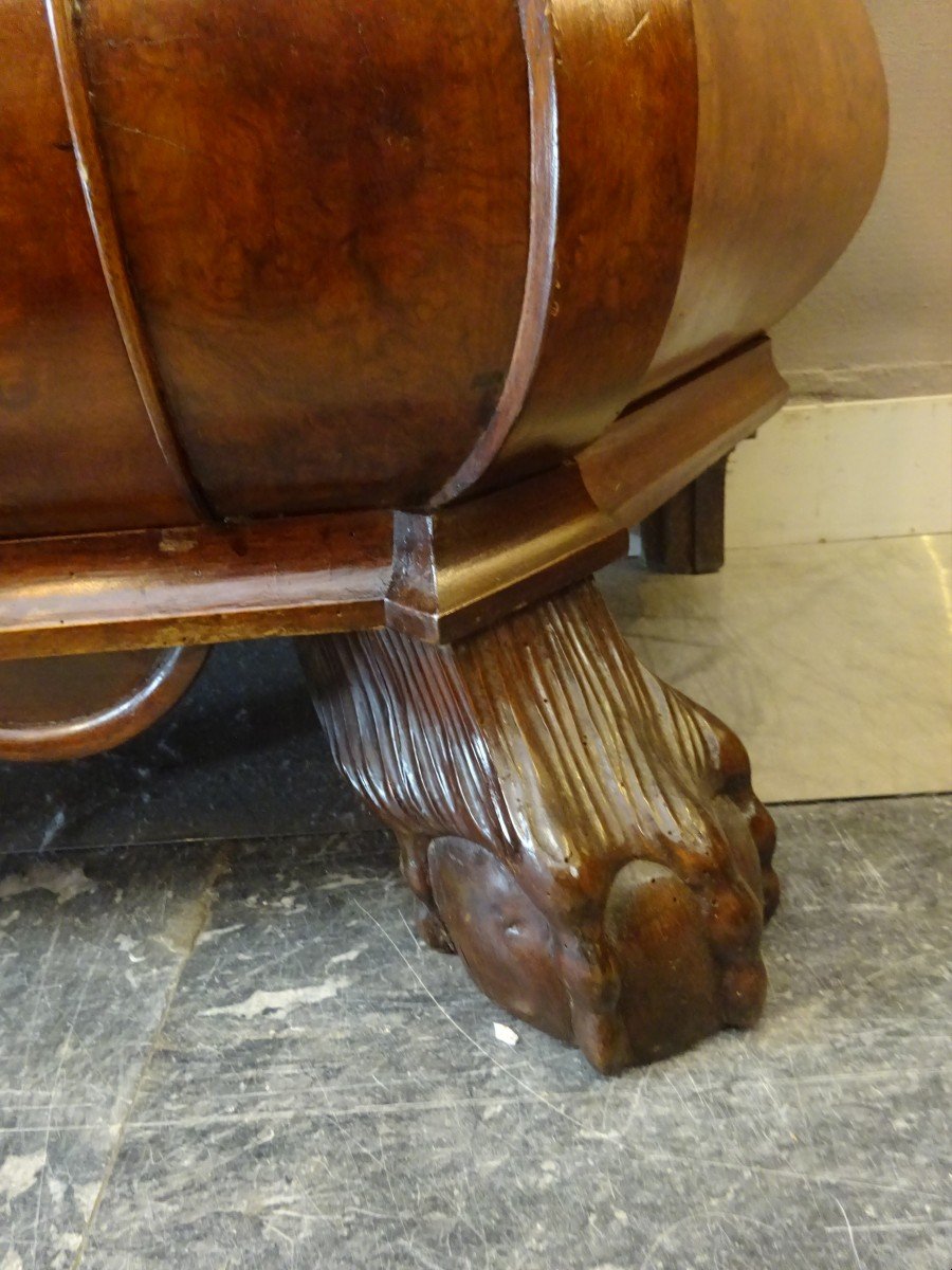 Dutch Mahogany Showcase-photo-2