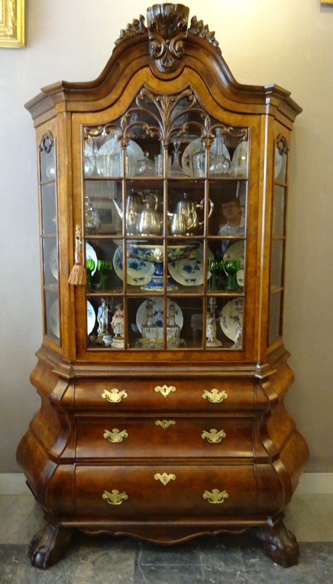 Dutch Mahogany Showcase-photo-6