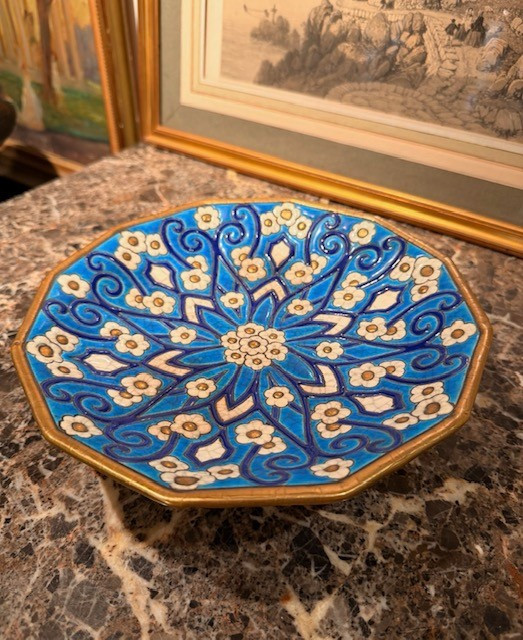 Coupe octogonale en émaux cloisonnés – Longwy, vers 1930