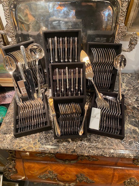 Proantic Christofle – Ménagère Modèle Pompadour – 101 Pièces – Style Louis XV – Métal Argenté