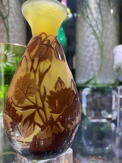 Émile Gallé – Petit vase en verre multicouche, décor de fuchsia, Art nouveau, École de Nancy-photo-3