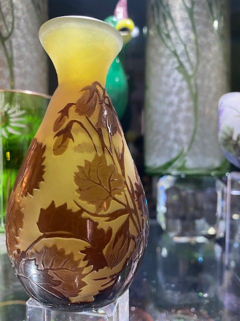 Émile Gallé – Petit vase en verre multicouche, décor de fuchsia, Art nouveau, École de Nancy-photo-4